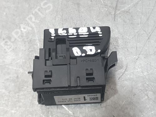 Right front window switch MAZDA CX-30 (DM) SKYACTIV-X M Hybrid (DMFP) | BP25820642I26 - Image 2