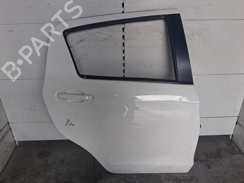 Used Right rear door Right rear door TOYOTA YARIS (_P13_) 1.3 (NSP130_, NSP130) (99 hp) 40038366 40038366