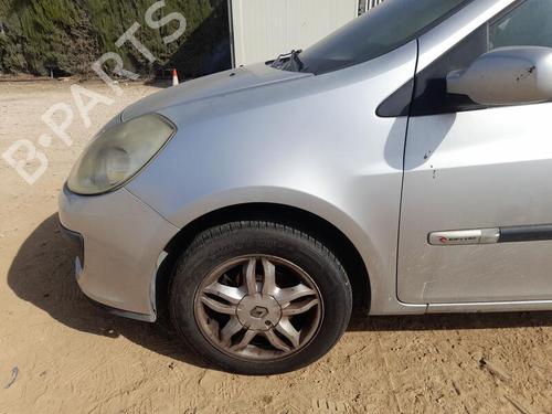 Used Left front fenders RENAULT CLIO III (BR0/1, CR0/1) 1.5 dCi (BR17, CR17) (86 hp) 28732964