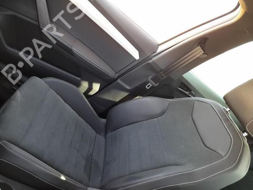 Sæde højre fortil SEAT ARONA (KJ7, KJP) 1.0 TGi (90 hp) 27654083