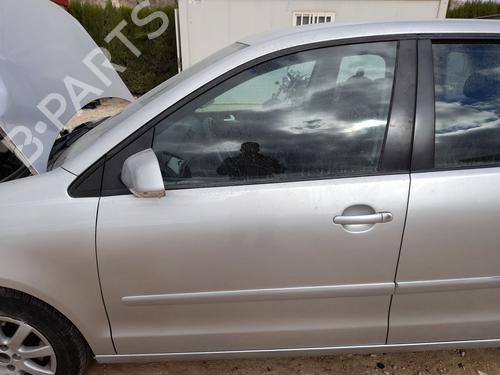 Used Left front door VW POLO IV (9N_, 9A_) 1.4 TDI (75 hp) 30152163