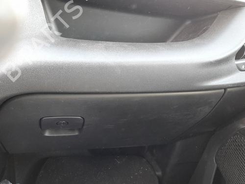 Handskerum Handskerum FIAT DOBLO Cargo (263_) 1.3 D Multijet (263WXU1A, 263ZXU1A, 263WYB1A, 263ZYB1A) (95 hp) 33618689 33618689