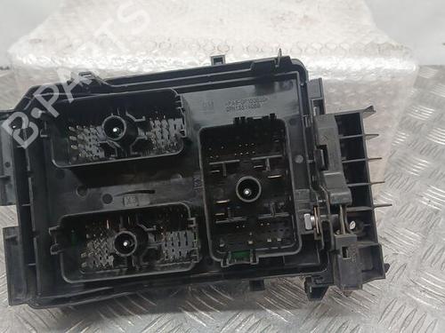 Fuse box OPEL ASTRA K (B16) 1.6 CDTi (68) | BP26601472E1 