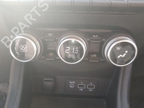 Used Climate control Climate control RENAULT CAPTUR II (HF_) TCe 100 (HFMT) (101 hp) 33557528 33557528