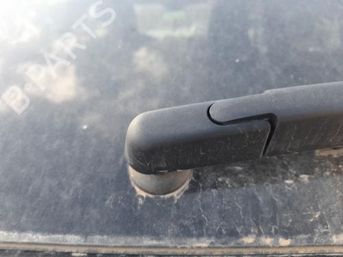 Used Rear wiper motor PEUGEOT 2008 II (UD_, US_, UY_, UJ_, UR_, UC_) 1.2 PureTech 130 (USHNS, URHNS) (130 hp) 30515621