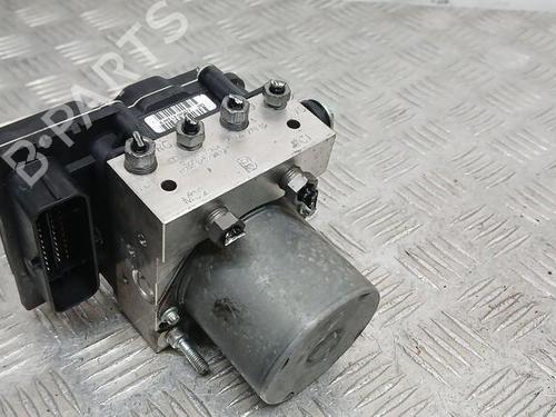 Used ABS pump PEUGEOT 5008 (0U_, 0E_) [2009-2017]  25849609