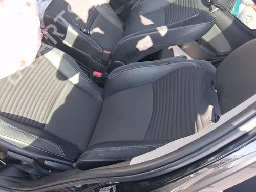 Sæde venstre fortil Sæde venstre fortil TOYOTA YARIS (_P13_) 1.5 Hybrid (NHP130_, NHP130) (101 hp) 37466861 37466861