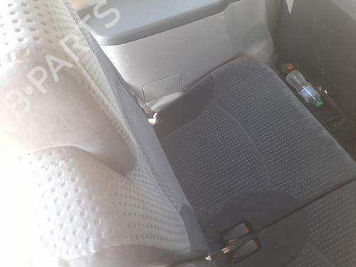 Used Rear seat (3rd row) MITSUBISHI GRANDIS (NA_W) 2.0 DI-D (NA8W) (140 hp) 30206683