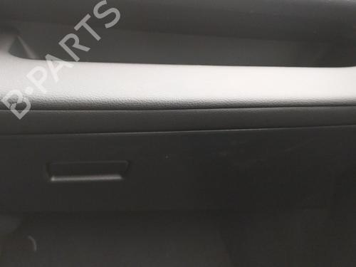 Used Glove box Glove box TOYOTA C-HR (_X1_) 2.0 Hybrid (MAXH10) (112 hp) 33427589 33427589