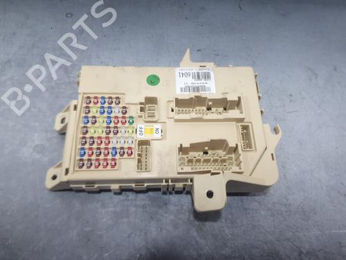 Used Fuse box Fuse box 38174431 38174431