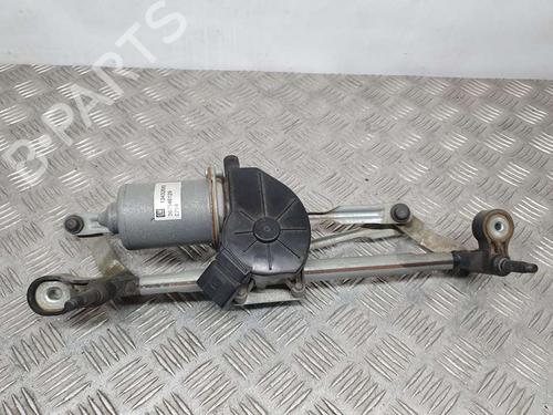 Used Front wiper motor OPEL CORSA E (X15) [2014-2025]  15845914