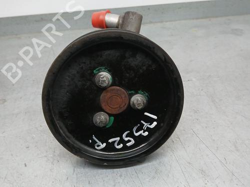Used Steering pump Steering pump MERCEDES-BENZ C-CLASS T-Model (S203) C 220 CDI (203.206, 203.208) (143 hp) 31340390 31340390