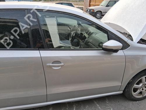 Used Right front door Right front door 37496049 37496049