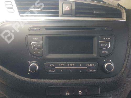 Used Radio Radio KIA CEE'D (JD) 1.4 CRDi 90 (90 hp) 11084598 11084598
