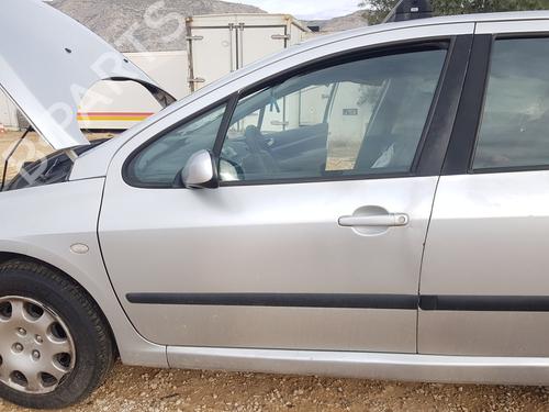 Used Left front door PEUGEOT 307 (3A/C) [2000-2012]  29257417