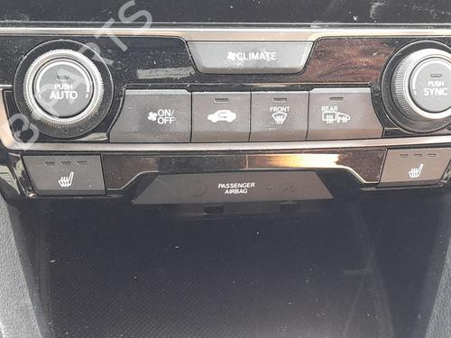 climate-control-honda-civic-x-hatchback-fc_-fk_-2016-33469321 main image