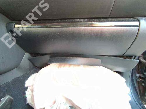 glove-box-lexus-is-iii-_e3_-300h-ave30_-ave30r-2013-8248507 main image