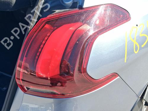 Used Right taillight Right taillight PEUGEOT 2008 I (CU_) 1.2 PureTech 82 (82 hp) 40227677 40227677
