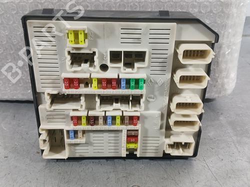 Used Fuse box Fuse box RENAULT MEGANE III Hatchback (BZ0/1_, B3_) 1.5 dCi (106 hp) 34117196 34117196