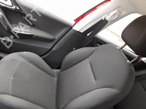 Used Right front seat PEUGEOT 208 I (CA_, CC_) 1.5 BlueHDI 100 (102 hp) 27683067