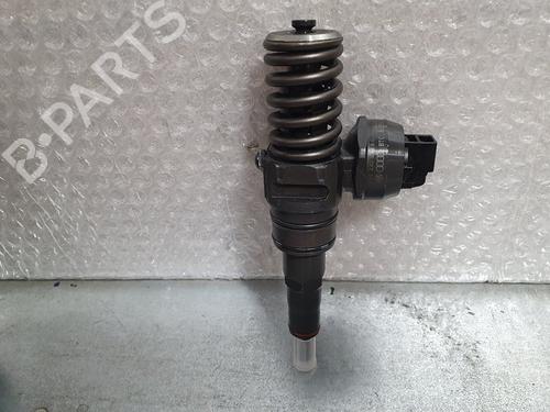 Injecteur SKODA ROOMSTER (5J7) 1.4 TDI (80 hp) 13752531