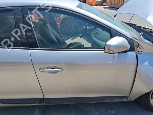 right-front-door-renault-megane-iii-hatchback-bz01_-b3_-2008-36987230 main image