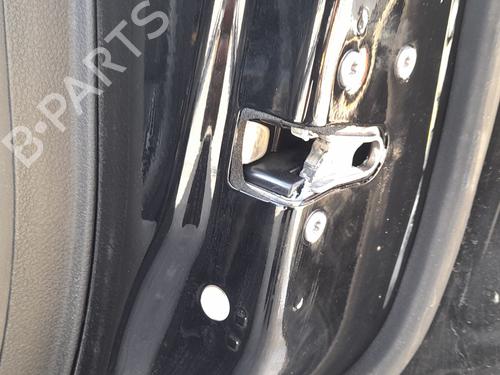 rear-right-lock-jeep-renegade-suv-bu-b1-bv-2014-34719664 main image