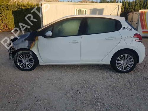 Left taillight PEUGEOT 208 I (CA_, CC_)  | BP20645337C34 