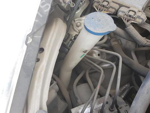 Used Windscreen washer tank TOYOTA COROLLA Verso (ZER_, ZZE12_, R1_) 2.2 D-4D (AUR10_, AUR10R) (136 hp) 26182201