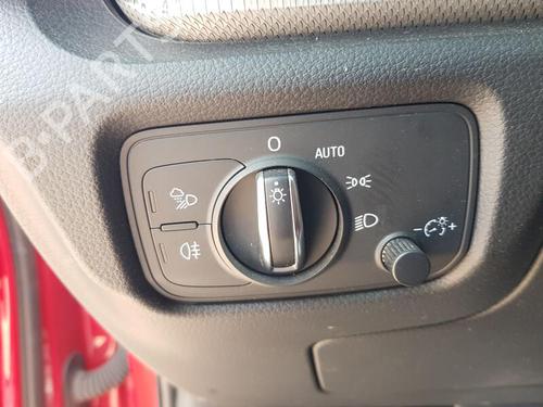 Used Headlight switch AUDI A3 Sportback (8VA, 8VF) 1.6 TDI (115 hp) 25810714