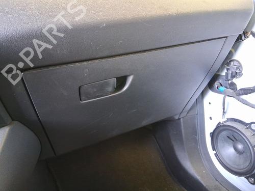 Used Glove box Glove box 38413641 38413641