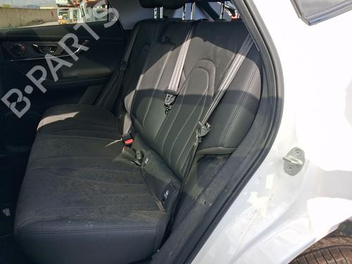 rear-seat-omoda-5-2022-39104526 main image