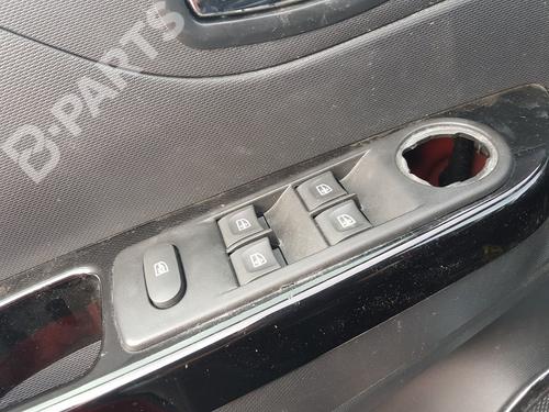 Used Left front window switch Left front window switch RENAULT CAPTUR I (J5_, H5_) 1.5 dCi 110 (110 hp) 10652429 10652429