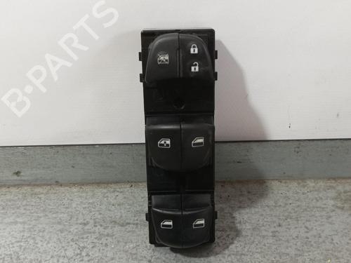 Used Left front window switch NISSAN MICRA V (K14) [2016-2025]  9175744