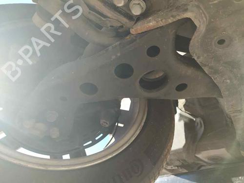 Used Right front suspension arm TOYOTA COROLLA Hatchback (_E21_, _EA1_, _EH1_) 1.8 Hybrid (ZWE211, ZWE219) (122 hp) 22637414