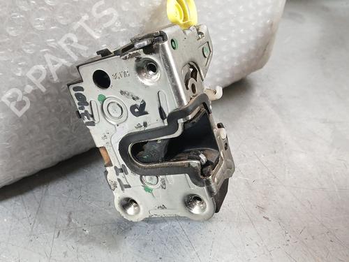 rear-left-lock-dacia-duster-hs_-2010-2011-2012-2013-2014-2015-2016-2017-2018-32393626 main image