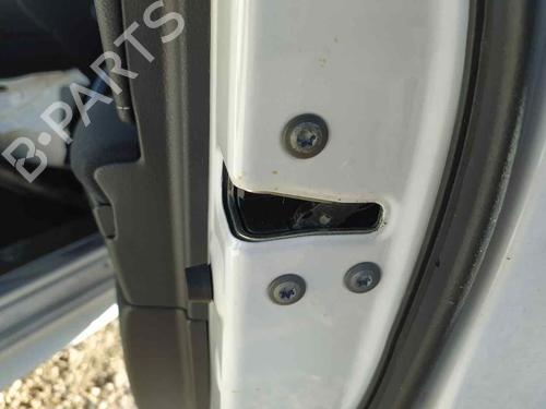 Used Front right lock TOYOTA COROLLA Hatchback (_E21_, _EA1_, _EH1_) 1.8 Hybrid (ZWE211, ZWE219) (122 hp) 22637422