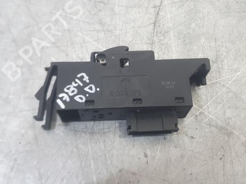 Right front window switch BMW 3 (E46) 316 i | BP37426882I26 - Image 2