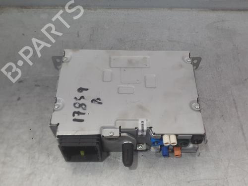 Used Radio Radio CITROËN C3 III (SX) 1.5 BlueHDi 100 (SXYHYP, SXYHTU) (102 hp) 39731813 39731813