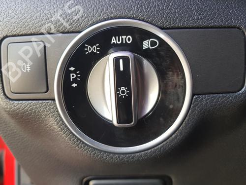 Used Headlight switch MERCEDES-BENZ GLA-CLASS (X156) GLA 200 (156.943) (156 hp) 13540647