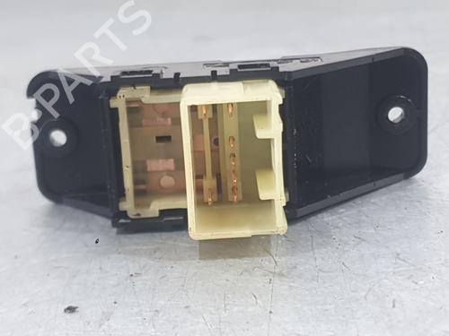 Left rear window switch KIA STONIC (YB) 1.0 T-GDi | BP35981970I29 - Image 3