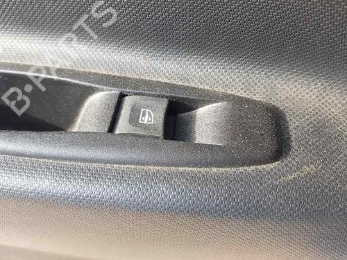 Used Left rear window switch RENAULT ZOE (BFM_) ZOE (92 hp) 24674712