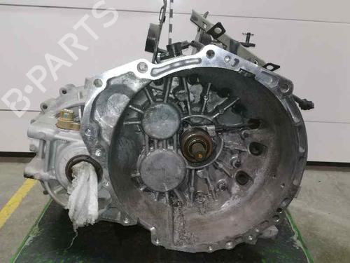 Used Gearbox KIA CARNIVAL / GRAND CARNIVAL III (VQ) 2.9 CRDi (185 hp) 686199