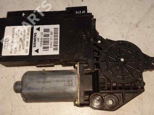 Rudehejsemotor bagstkærm højre AUDI A4 B6 (8E2) 2.0 (130 hp) 743562