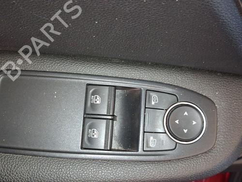 Used Left front window switch Left front window switch 37800370 37800370