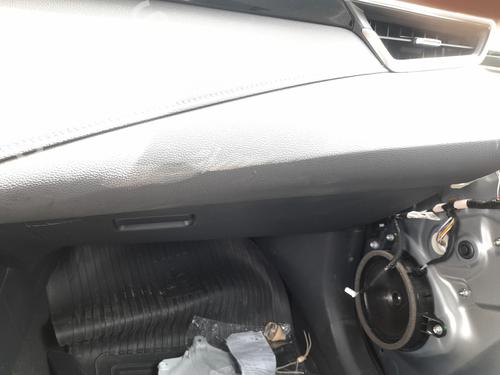 Used Glove box Glove box TOYOTA COROLLA Saloon (_E21_) 1.8 VVTi Hybrid (ZWE211, MZEA12) (98 hp) 36498445 36498445