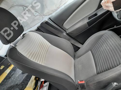 Used Left front seat Left front seat TOYOTA YARIS (_P13_) 1.5 Hybrid (NHP130_) (101 hp) 8651348 8651348