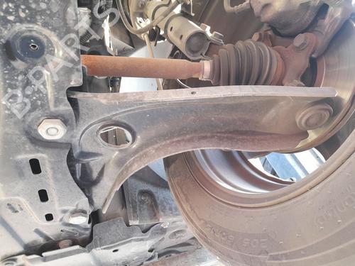 Used Left front suspension arm Left front suspension arm 37796148 37796148
