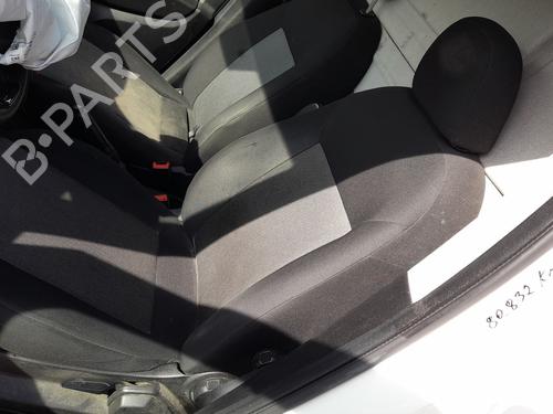 Used Left front seat Left front seat FIAT DOBLO Cargo (263_) 1.3 D Multijet (263WXU1A, 263ZXU1A, 263WYB1A, 263ZYB1A) (95 hp) 33618681 33618681