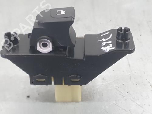 Left rear window switch KIA STONIC (YB) 1.0 T-GDi | BP35981970I29 - Image 2